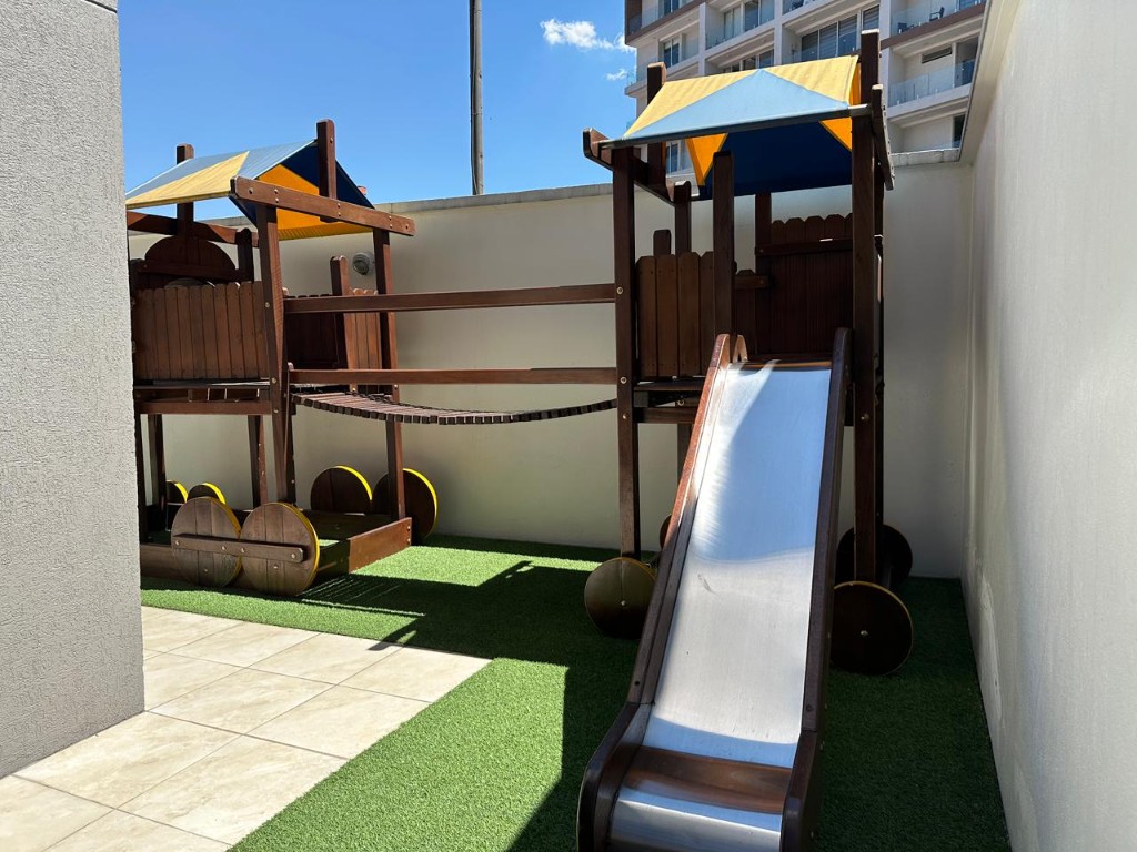Área de juegos infantiles del edificio